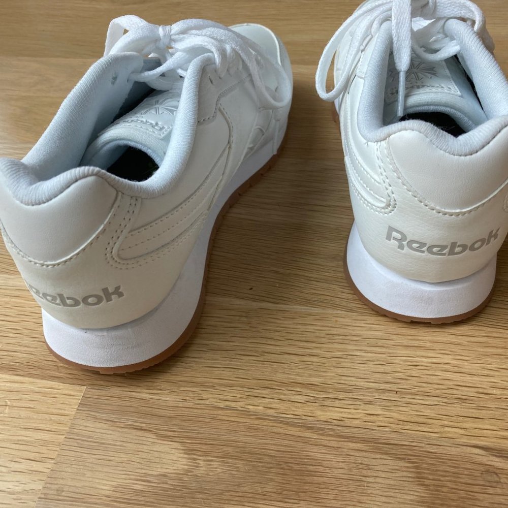 Reebok Harmon Classic Women's White Leather Running S… Gem